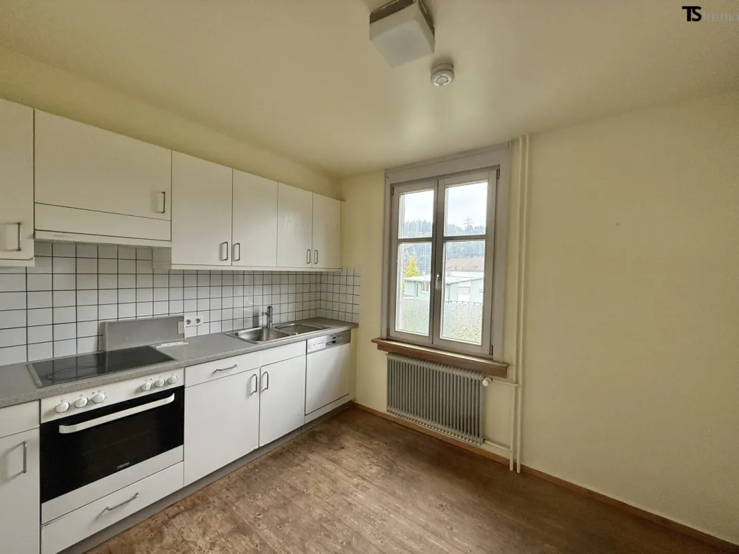 Göfis: Charmantes Einfamilienhaus mit ca, 220m2 Wohnfläche, 6 Schlafzimmer und Garten im Zentrum von Göfis - Bild 1