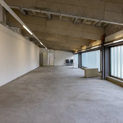 Zirl: Charmantes Büro optional mit Lager zu vermieten - Bild 2