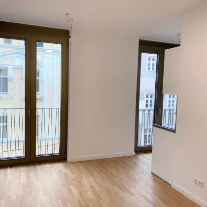 PALAIS SONNENSTEIN - SCHÖNE 2-ZIMMER WOHNUNG im 3. OG - Bild 2