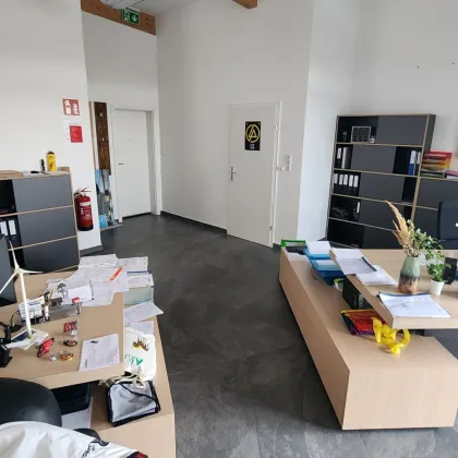 221M2 Loftartiges Maisonette Büro mit Teeküche + 150M2 Lagerfläche inklusive - Bild 3