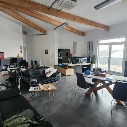 221M2 Loftartiges Maisonette Büro mit Teeküche + 150M2 Lagerfläche inklusive - Bild 2