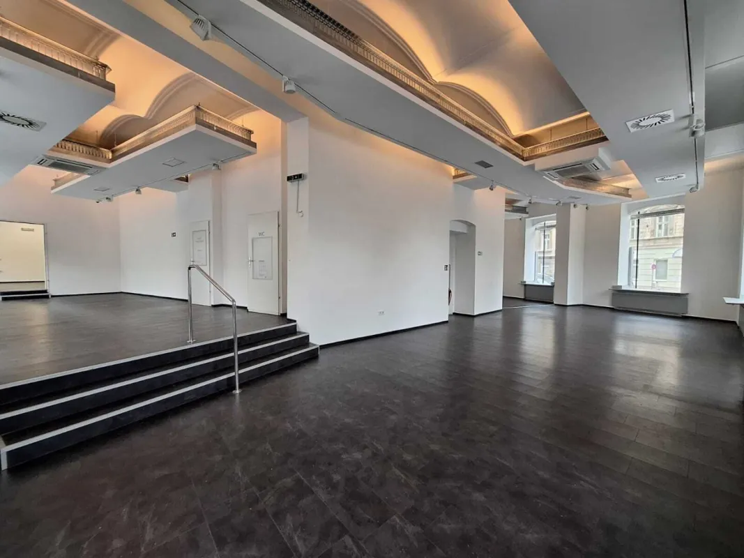 360° Tour / Multifunktionales, modernes Geschäftslokal/Büro/Ordination in sehr guter Frequenzlage - Bild 1