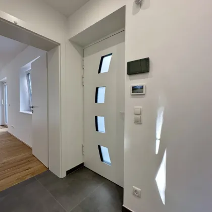 Generalsanierte Doppelhaushälfte - Haus 2 - Erstbezug mit PV-Anlage und Garten - Bild 3