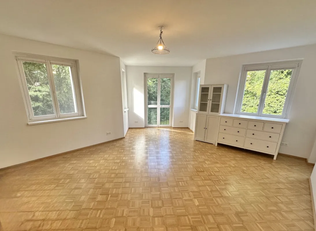 TRAUMHAFTE WOHNUNG IN BAD VÖSLAU: STILVOLL UND MODERN - Bild 1