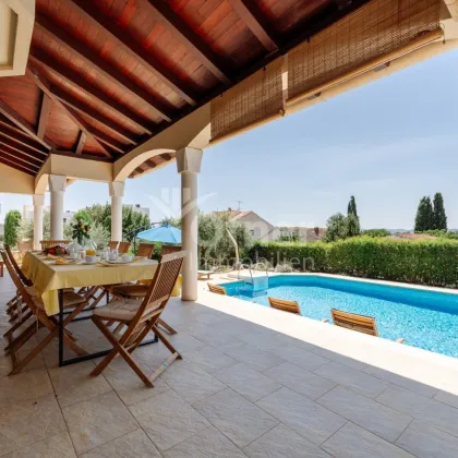Wunderschönes Haus mit Pool - Bild 2
