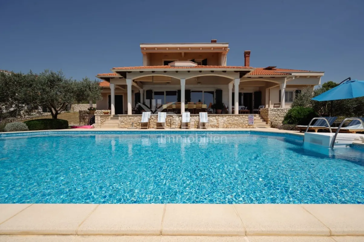 Wunderschönes Haus mit Pool - Bild 1