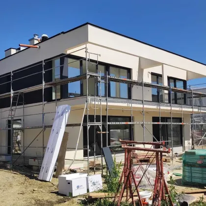 Modernes Wohnen in Hennersdorf bei Wien – Komfortable Doppelhaushälften mit großzügigen Freiflächen - Bild 3