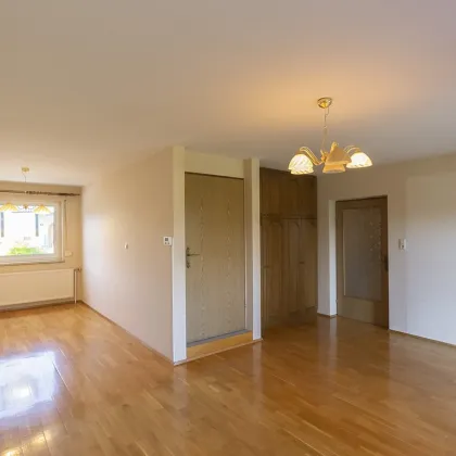 Wasserstraße - renovierungsbedürftiges Einfamilienhaus mit Garage - Bild 3