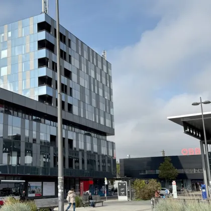 Attraktive Büro-/Praxisfläche mit perfekter Anbindung an den öffentlichen Verkehr - Bild 2