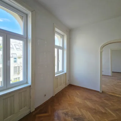 BESTLAGE I SANIERUNGSBEDÜRFTIG I NUSSDORF I Stilaltbau - Bild 3