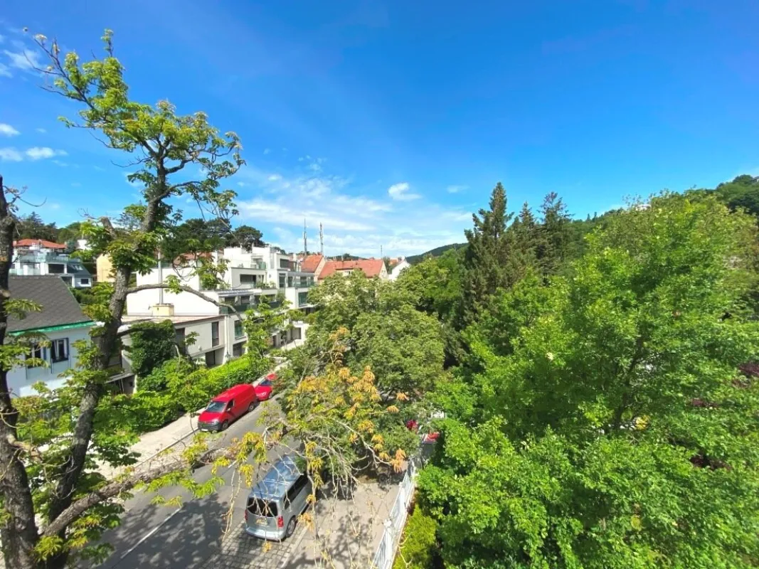 2 Zimmer DG-Wohnung - Erstbezug nach qualitativ hochwertiger Komplettsanierung - plus hof- und straßenseitige Terrasse - Bild 1