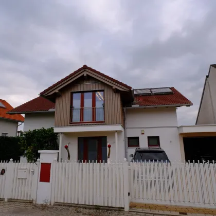 Luxuriös eingerichtetes Einfamilienhaus zu erwerben - Bild 3