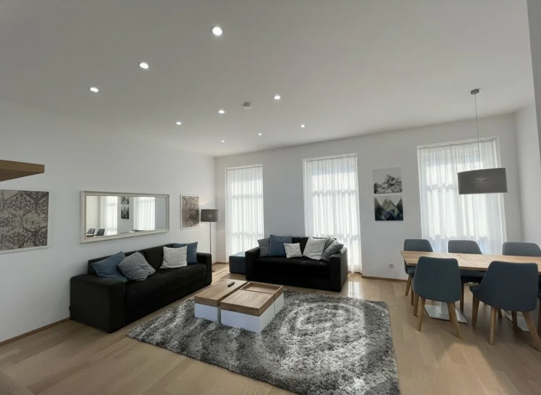 MODERNES DESIGN VOLLMÖBLIERT TRIFFT ALTBAU - Bild 1