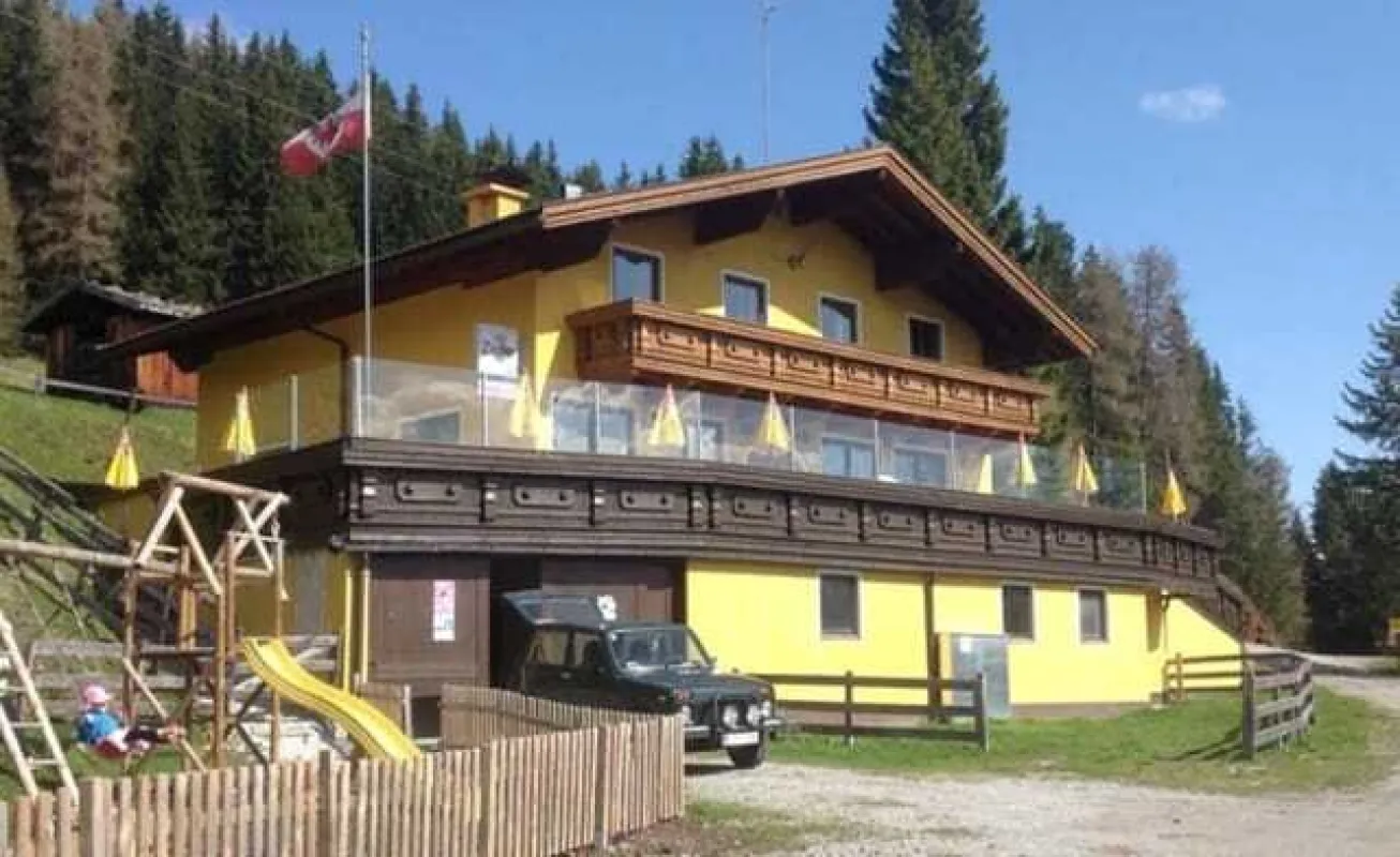 Frisch renoviertes Berggasthaus in Tirol neu zu verpachten! - Bild 1