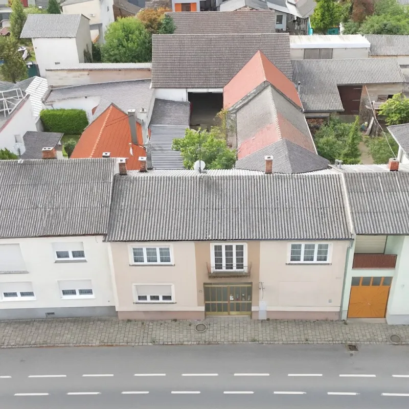 Tradition trifft Potenzial – Wohnhaus mit Nebengebäuden und großer Bebauungsmöglichkeit - Bild 1