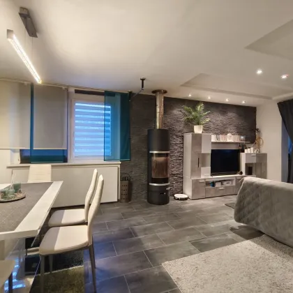 Großzügige 2-Zimmer-Wohnung mit Kamin Nahe Murinsel - Bild 3