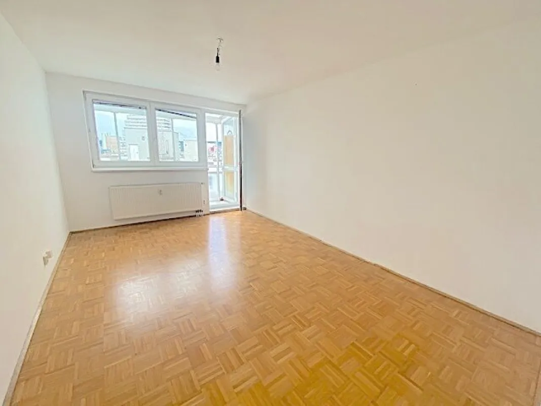 PROVISIONSFREI VOM EIGENTÜMER! 2-ZIMMER DG-WOHNUNG MIT LOGGIA IN DER FORSTHAUSGASSE! - Bild 1
