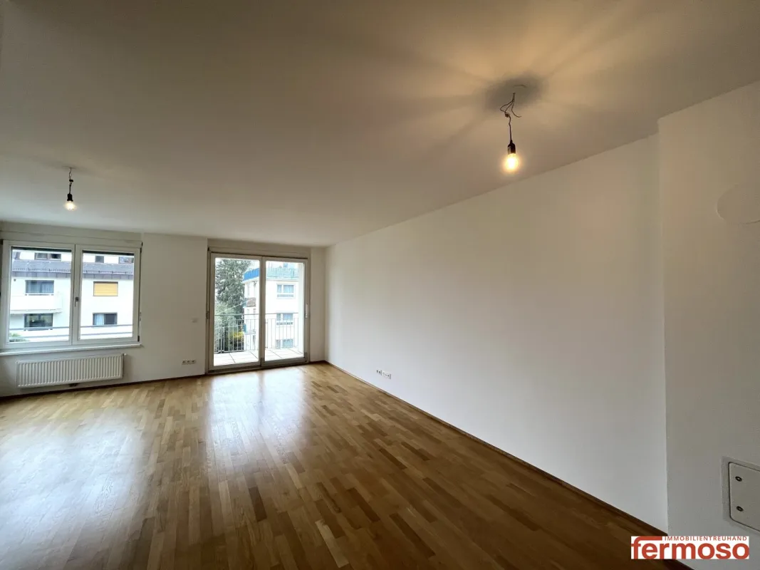 Wunderschöne, helle 4-Zimmer Wohnung mit zwei Balkonen und Klimageräten in allen Wohnräumen - Bild 1