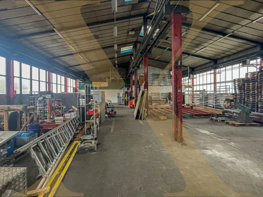 Gewerbeliegenschaft mit Lager, Büro & Freiflächen (Widmung B) in Hörsching zu vermieten! - Bild 1