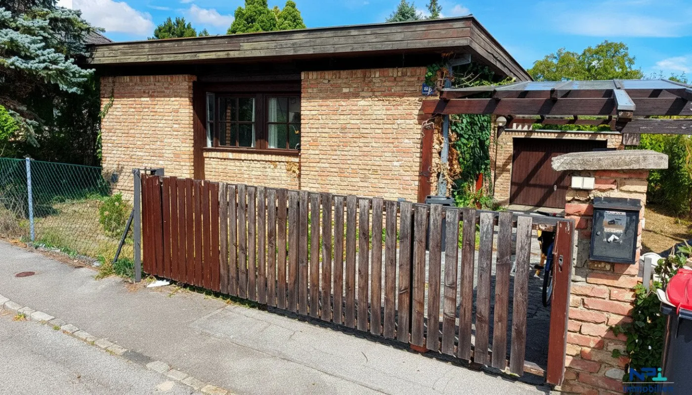 Einfamilienhaus mit 800 m² Grund in sehr guter Lage - Bild 1