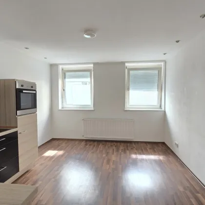 Schöne 4 Zi. Wohnung Erdgeschoß - Bild 2