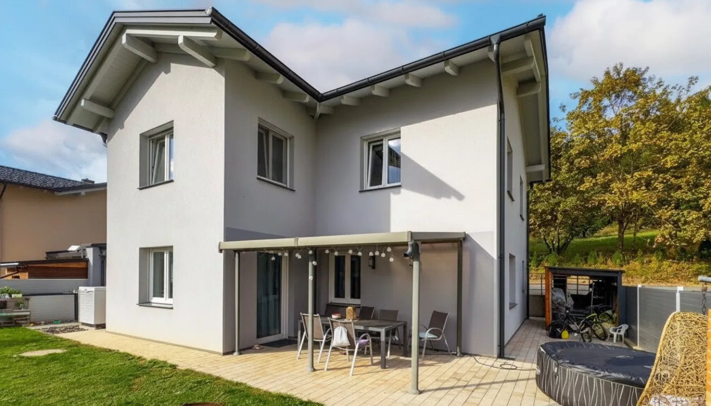 Familienparadies am Waldrand – Modernes Zuhause mit Garten & Spielbereich - Bild 1