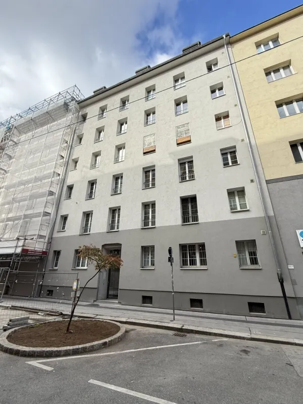 Kompakte Single Wohnung mit Lift ab sofort zu vermieten... - Bild 1
