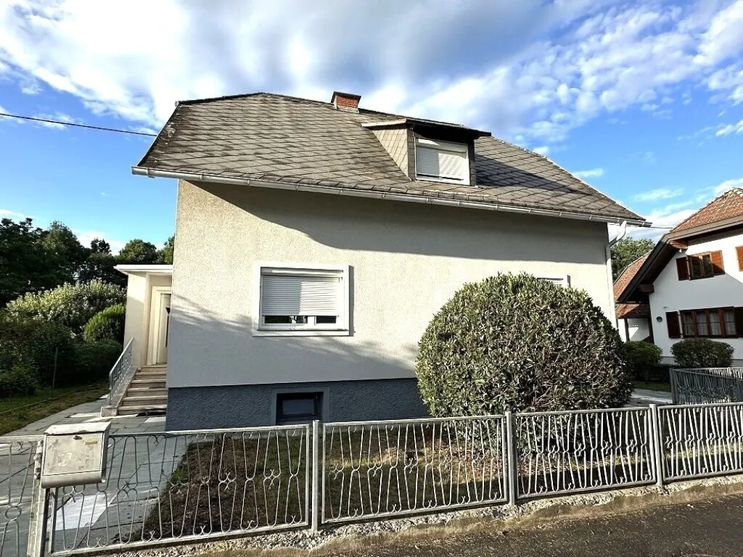 PREISGESENKT - GRÜN. GROSSZÜGIG. VIELSEITIG. Einfamilienhaus mit Potential, 5 Zimmer, Wohnküche, 1139 m2 Grundstück, Nebengebäude - Bild 1