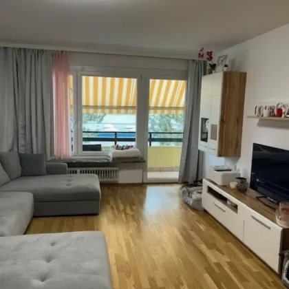 Attraktive Wohnung mit sonniger Loggia am nördlichen Stadtrand - Bild 2