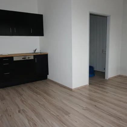 Modernes Büro in Urfahr: 135m², 3 Räume, Aufzug & Klimaanlage! Ideal für Ihr Business! - Bild 3