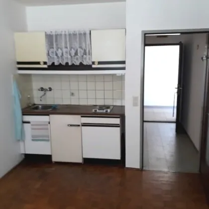 ANLEGERWOHNUNG im Zentrum von Salzburg ! Helle Garconniere mit 21 m² um € 125.000.- - Bild 2