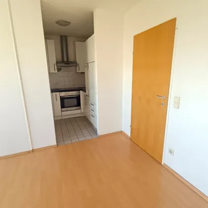 Nähe Waldmüllerpark | Helle 2-Zimmer-Wohnung – ideal als Kapitalanlage! - Bild 2