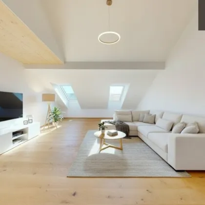| EXKLUSIVE & LICHTDURCHFLUTETE DACHGESCHOSS - MAISONETTE - WOHNUNG MIT BLICK AUF DEN SCHLOSSBERG | PRIVATER LIFTZUGANG | 2 TERRASSEN | TOP LAGE - Bild 2