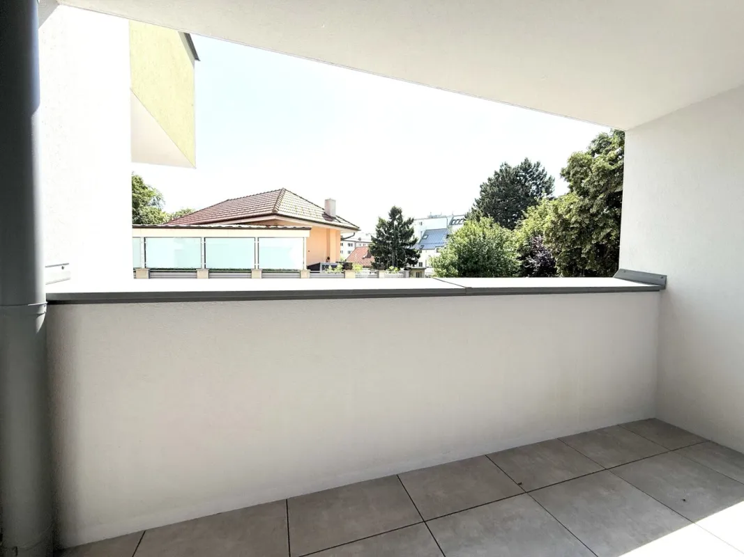 EHK 100 | 3 Zi Familienwohnung mit Loggia + Abstellraum - Bild 1