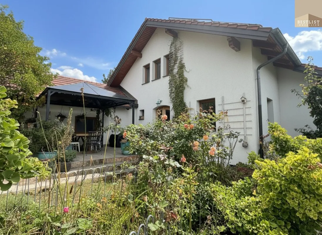 Aigen: Traumhaus mit Garten & Solaranlage - Bild 1