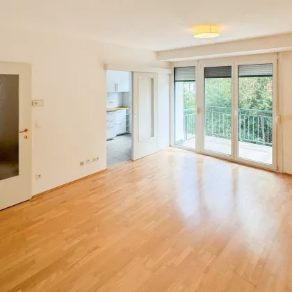ERSTBEZUG - TERRASSEN WOHNUNG MIT GARAGE - GRÜNRUHELAGE - IM HERZEN DES 23. WIENER GEMEINDEBEZIRK - Bild 2