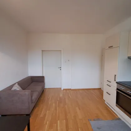 Kompakte 3-Zimmer-Wohnung mit attraktivem Grundriss und gepflegter Ausstattung - ruhige, zentrale Stadtlage - Bild 3