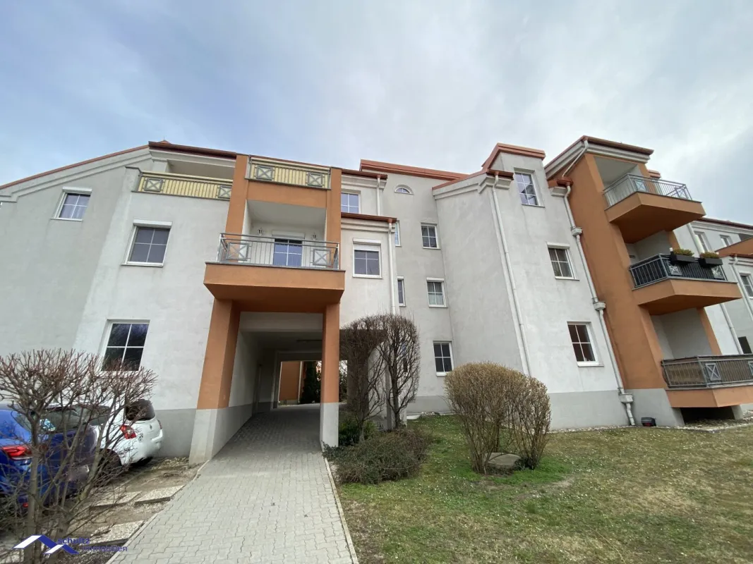 SCHULTZ IMMOBILIEN - Nette 3-Zimmer Wohnung mit Balkon zu mieten! - Bild 1