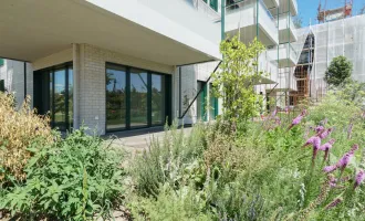 Exklusives Wohnen und Arbeiten in künstlerischer Gartengestaltung von André Heller