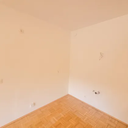 PROVISIONSFREI VOM EIGENTÜMER! GOSSARTIGE 3-ZIMMER WOHNUNG MIT LOGGIA NÄHE TROSTSTRASSE! - Bild 3
