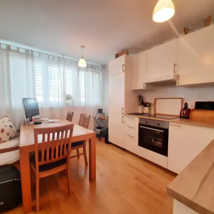 Moderne 3-Zimmer-Wohnung mit Balkon und Garagenstellplatz - Bild 3