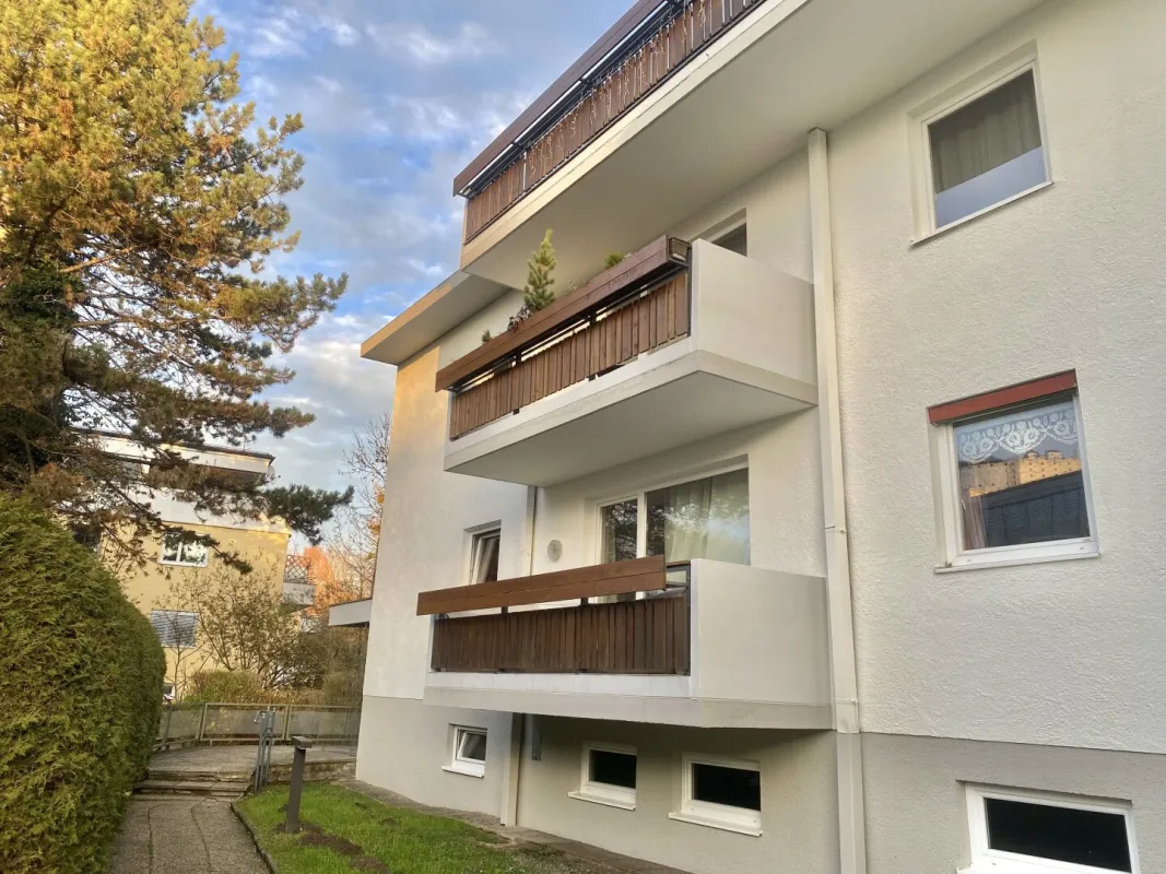 NONNTAL: Perfekte 1-Zimmer-Balkon-Wohnung mit Tiefgaragenplatz in Top-Lage - Bild 1