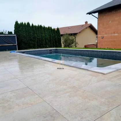 Neuwertiger Bungalow in Peuerbach: 4 Zimmer, Pool, Terrasse – Ihr Traumhaus wartet! - Bild 2