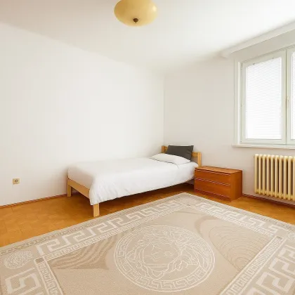 Charmante Eigentumswohnung mit Balkon und Grünblick - Bild 2