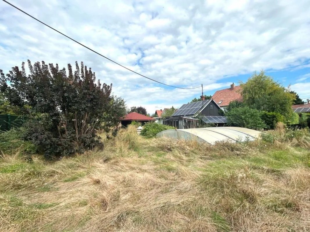 Grundstück in unmittelbarer Nähe der Wiener Stadtgrenze mit Abbruchobjek - Bild 1