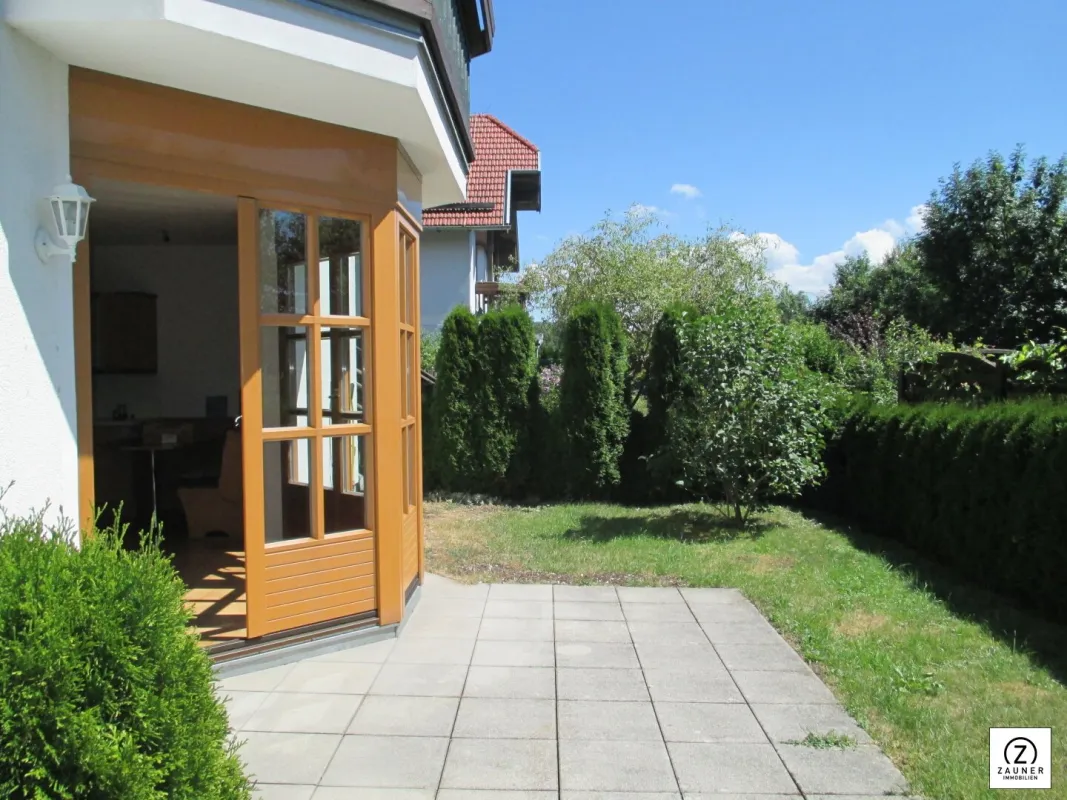 Straßwalchen: 2-Zi.-Gartenwohnung mit zusätzl. Raum im Souterrain (für Büro, Fitness, etc.) - Bild 1