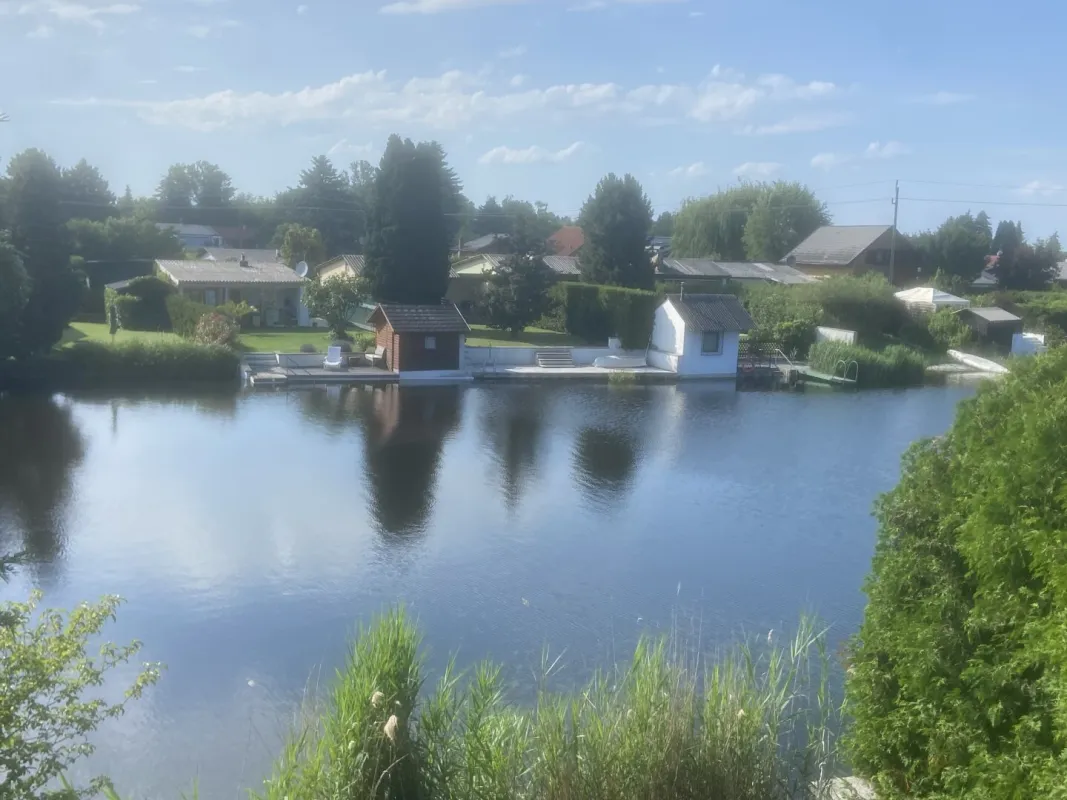 Bastlerhit- Süßes, kleines Ferienhaus direkt am See, Ihr Haus mit EIGENEM UFER - Bild 1