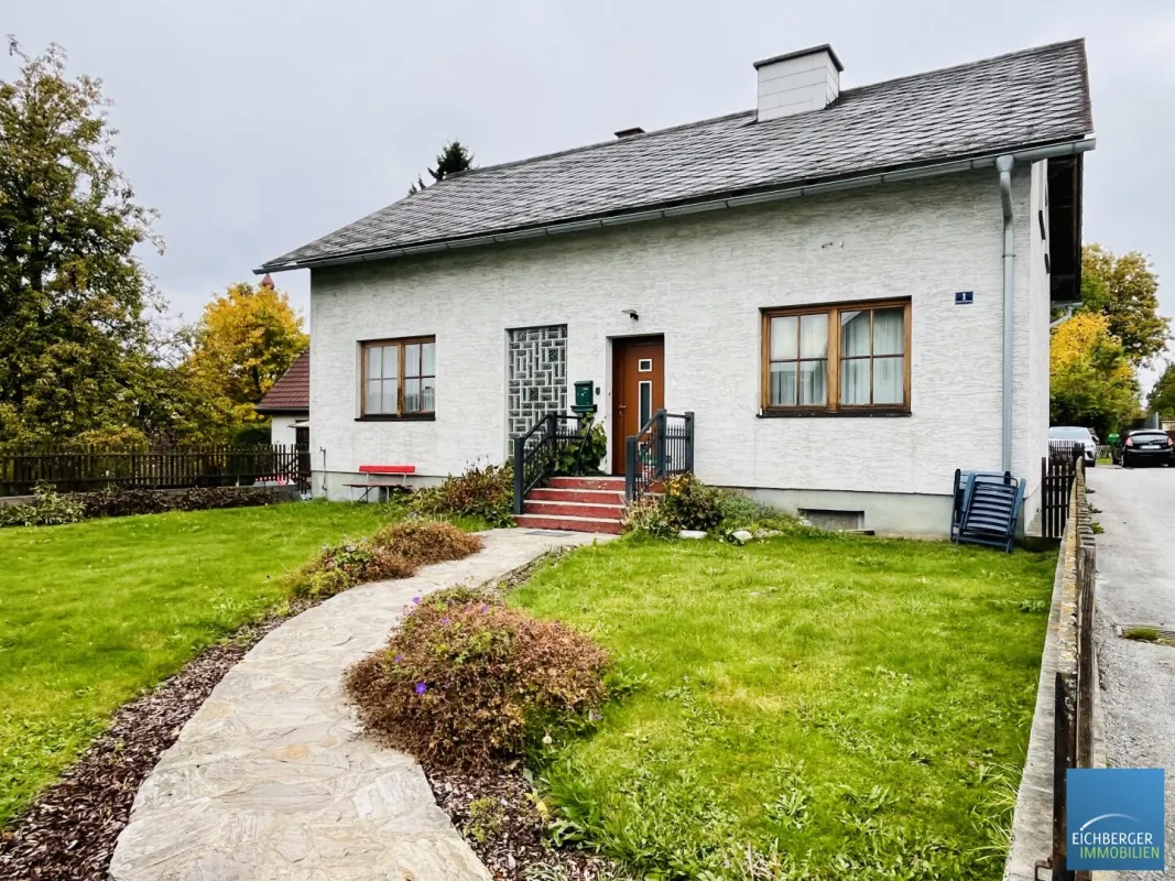 Ottenschlag - Charmantes Einfamilienhaus mit Potenzial in ruhiger Lage - Bild 1