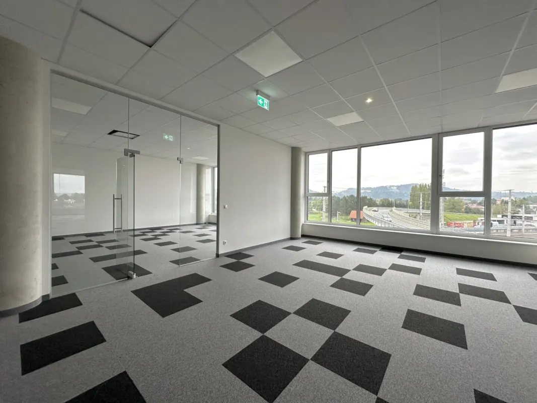 Grundrisse individuell gestaltbar! Erstbezugs Gewerbe - und Büroflächen in Leibnitz! - Bild 1