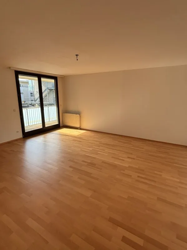Charmante Garconniere-Wohnung mit großzügigem, sonnigem Südbalkon in zentraler Ruhelage Salzburgs (auch für Anleger optimal geeignet) - Bild 1